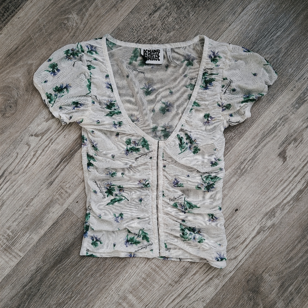 Reclaimed Vintage | Floral Hook & Eye Blouse